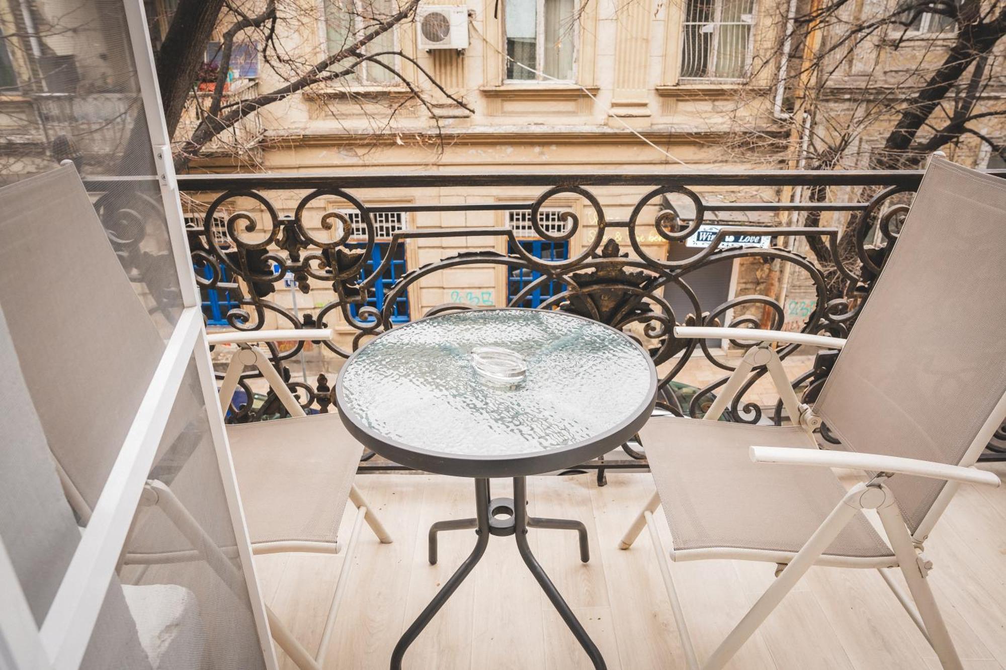 Hh Hotel Tiflis Dış mekan fotoğraf