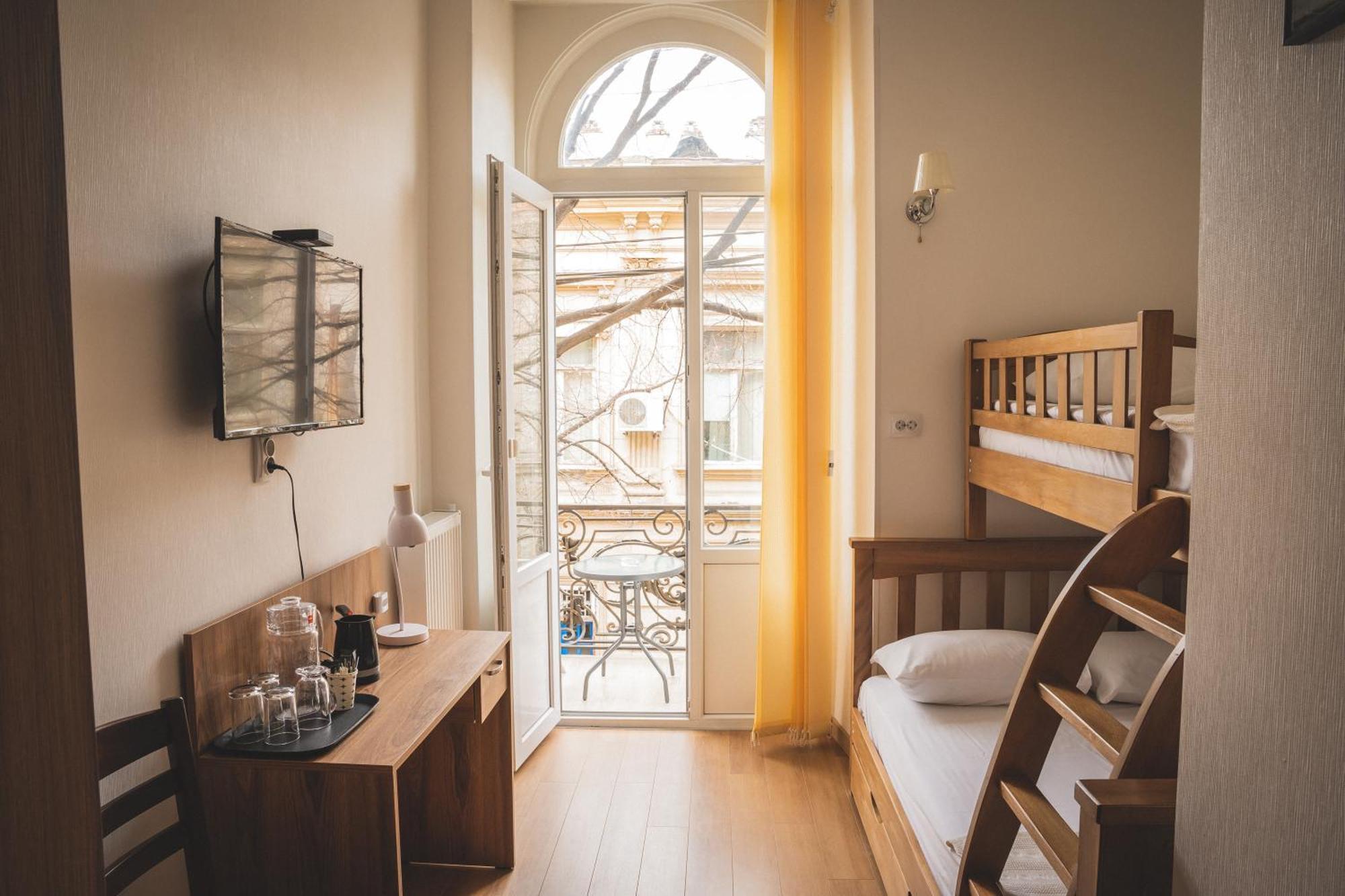 Hh Hotel Tiflis Dış mekan fotoğraf